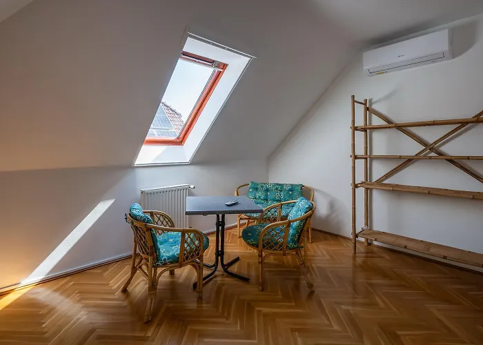 Tanczos Vendeghaz Балатональмади