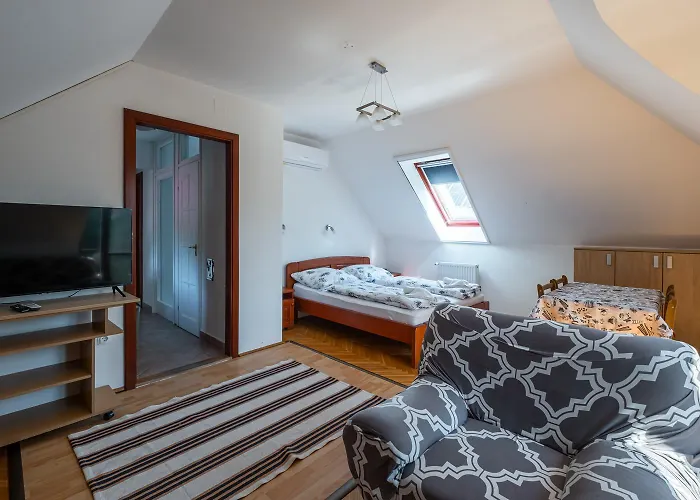 Tanczos Vendeghaz Apartment *